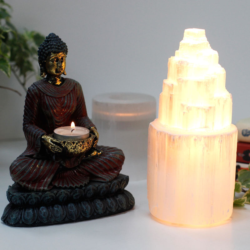 Naturalna lampa z selenitu w kształcie wieży – 20 cm