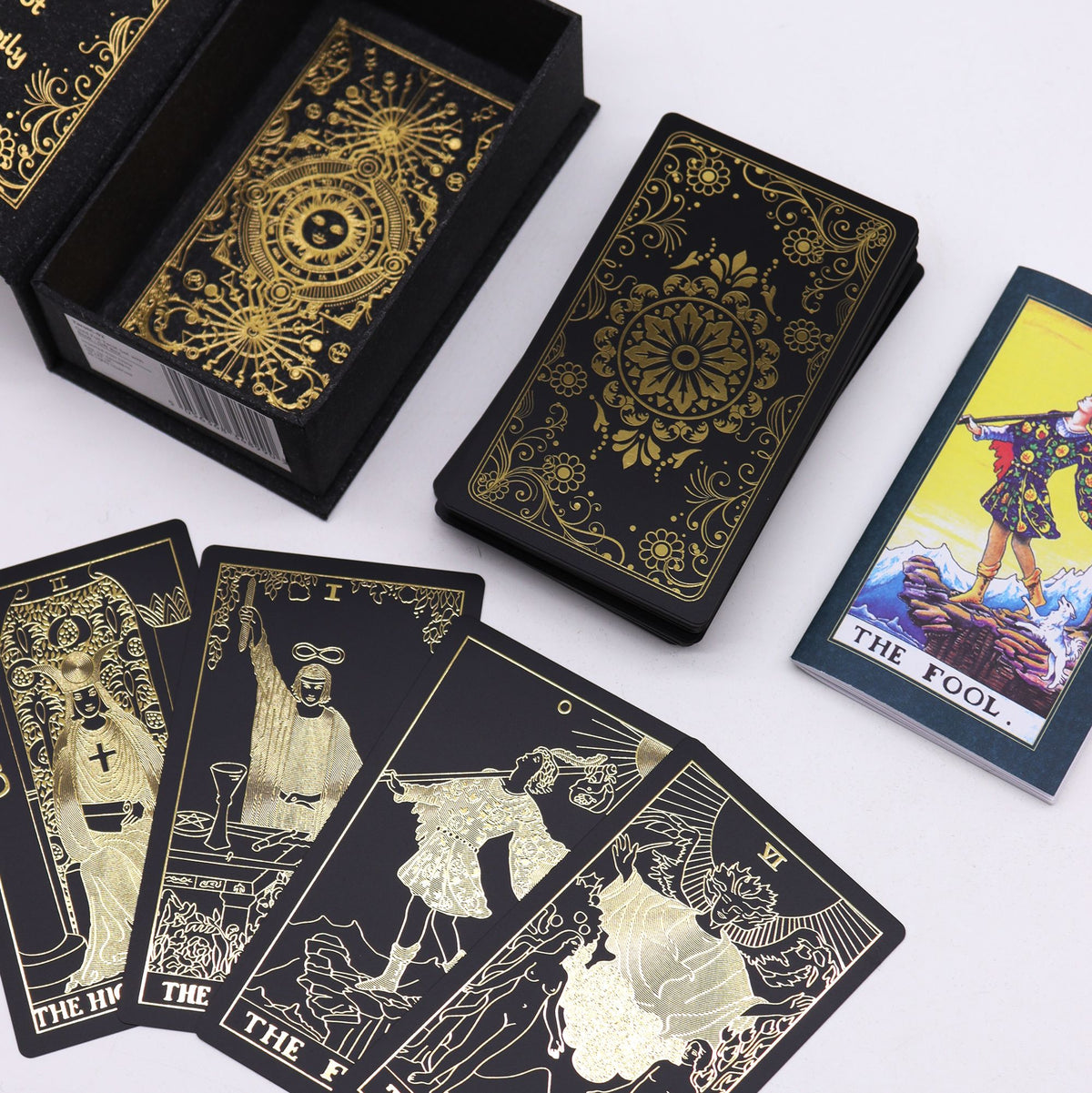 Zestaw Tarota z książką do nauki, intuicji, odczytów i pracy duchowej - GOLD FOIL TAROT GIFT BOX