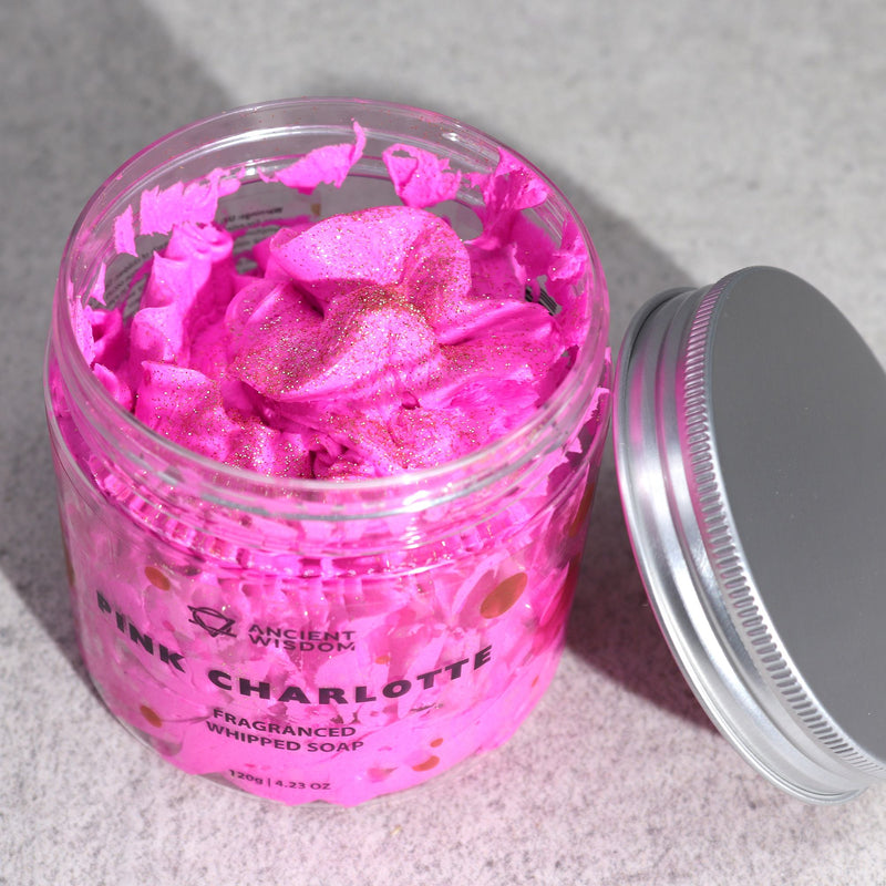 Puszyste mydło na kobiecy magnetyzm, miłość własną i pewność siebie - PINK CHARLOTTE 120 g