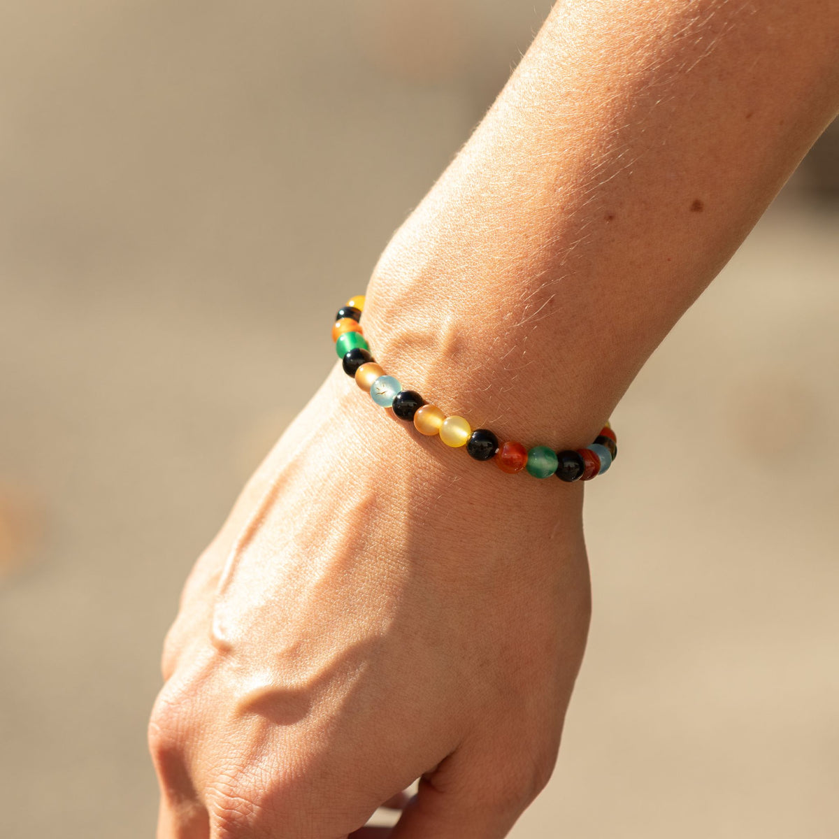 BRANSOLETKA SZCZĘŚCIA, HARMONII I NOWYCH MOŻLIWOŚCI - TĘCZOWY JADEIT 6 MM - unisex