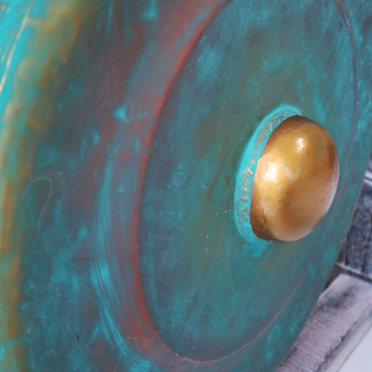 Średni gong na statywie – 35 cm – wykończenie Greenwash